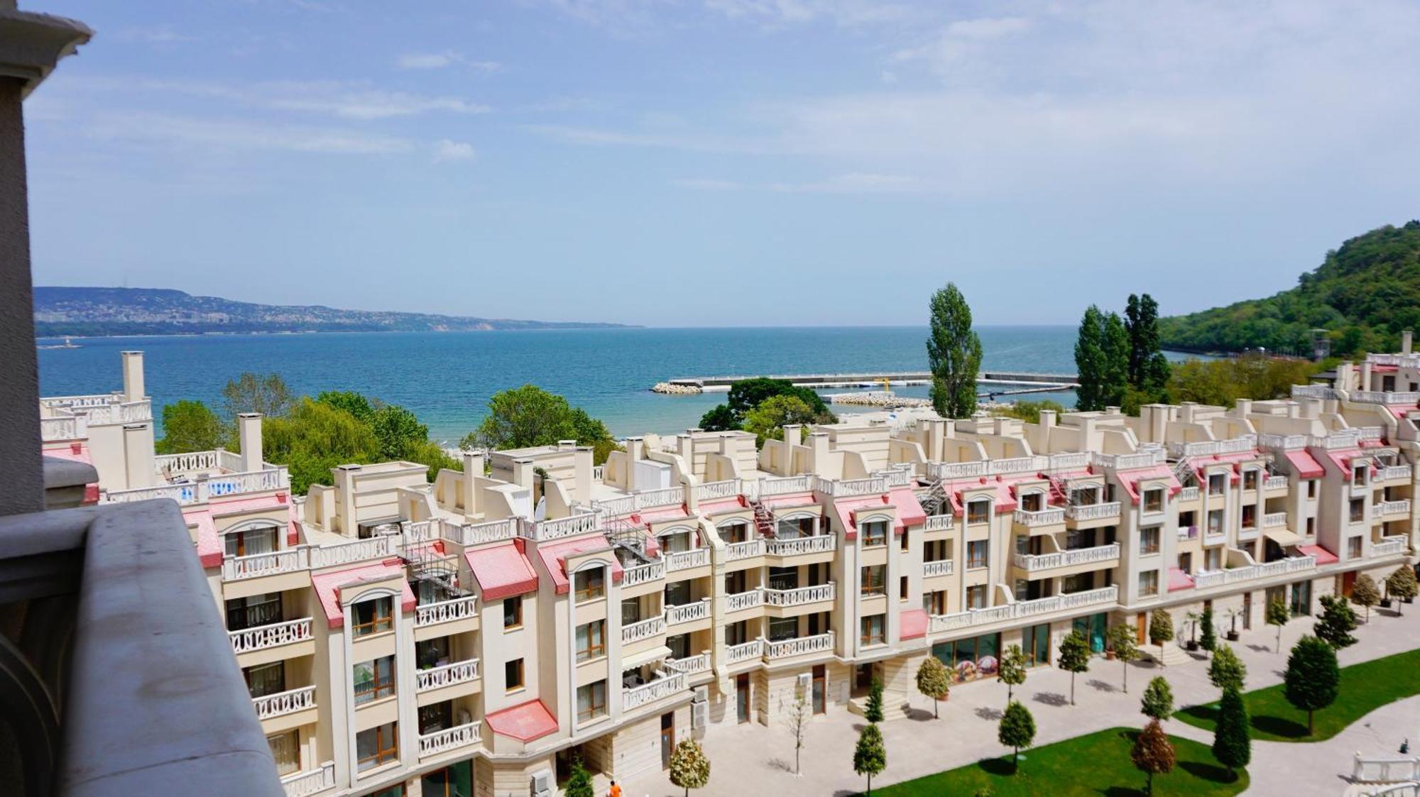 Апартаменти Варна Саут на плажа - Varna South Apartments on the beach Екстер'єр фото